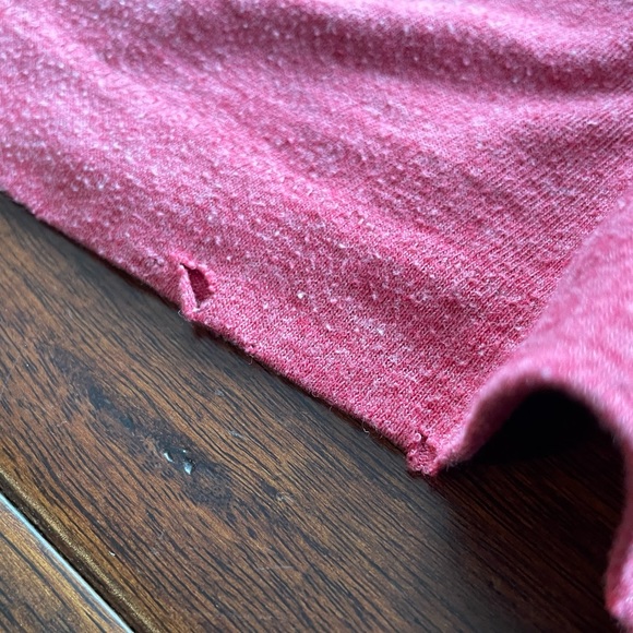 Dieu et mon droit, ("God and my right"), Red T-Shirt with White Stripes by ACE - Picture 8 of 8